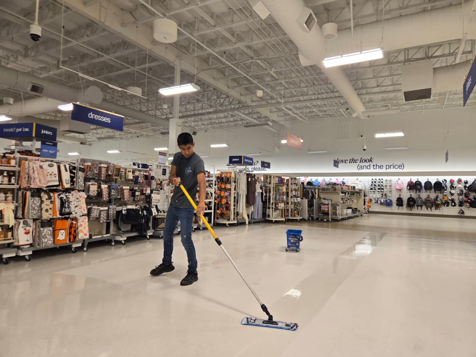 Commercial Deep Cleaning